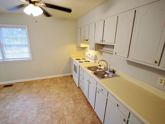5th image of 725 Ashburton Dr