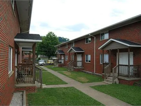 60 Township Road 1118 APT 4, Chesapeake, OH 45619