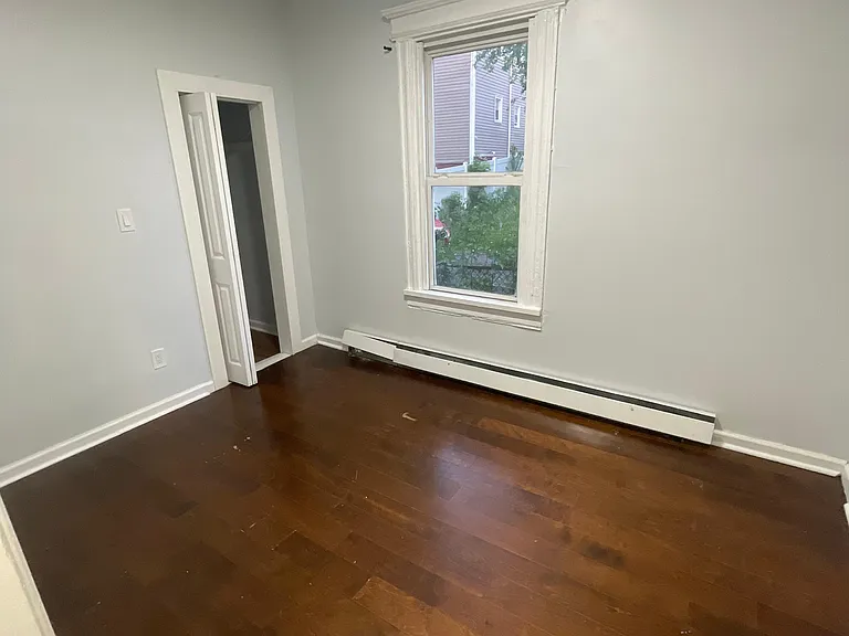 10 Rodwell Ave #1F — Photo 4