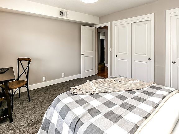 4th image of 3070 Mason St APT 10