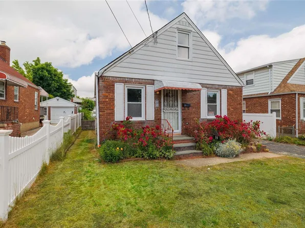 29 Belmont Avenue, Elmont, NY 11003