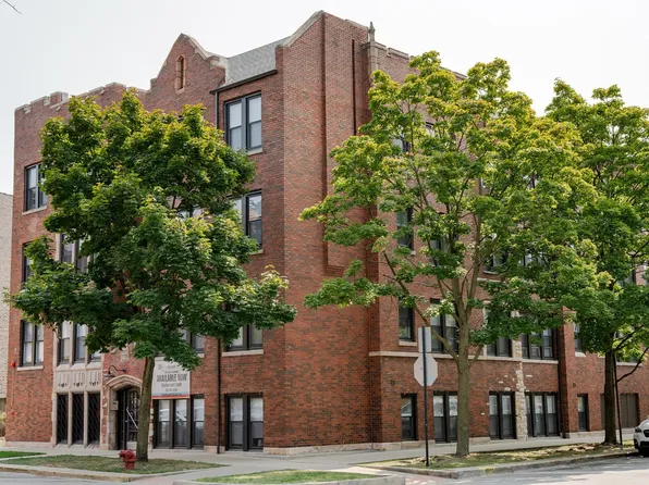 3051 W Leland Ave, Chicago, IL 60625