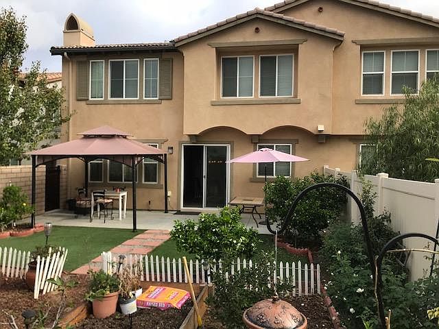 Very large backyard for entertaining and relaxing