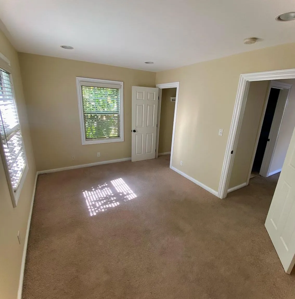 1 bed, 800 sqft, $2,400 — Photo 4