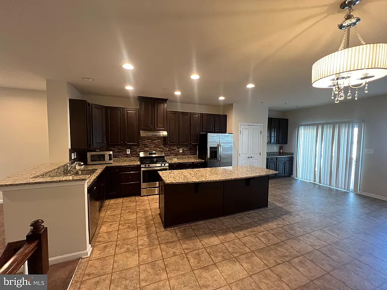9447 Paragon Ct — Photo 5