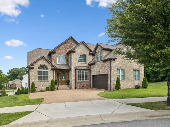 205 Moore Haven Cir, Lebanon, TN 37087
