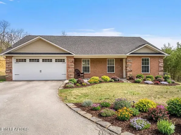 1250 Tramel Rd, Sevierville, TN 37862