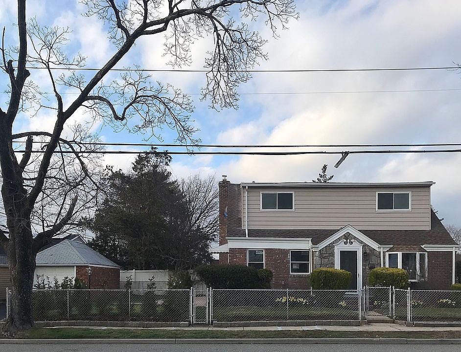 1st image of 104 Cornwell Ave