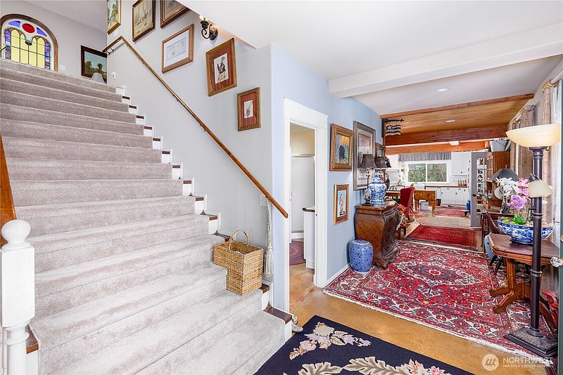 3rd image of 481 Riverside Road