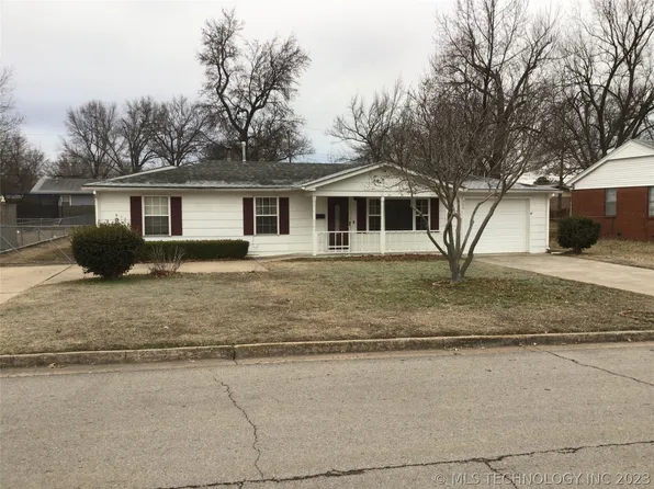326 SE 7th Pl, Pryor, OK 74361