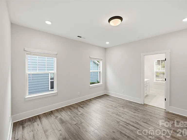 21216 Sanctuary Dr — Photo 17