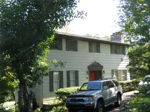 119 Clemson Dr, Oak Ridge, TN 37830