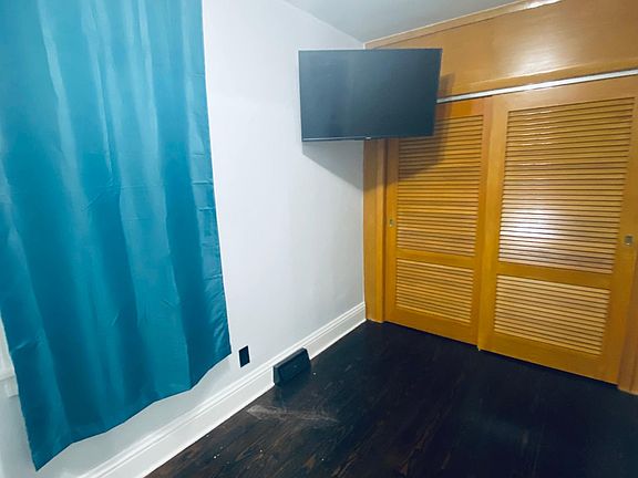 5th image of 13108 S Houston Ave #1