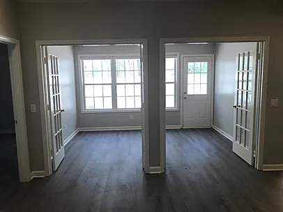 220 Lake Linden Dr — Photo 6