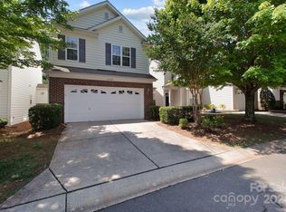 6338 Morningview Ct, Charlotte, NC 28269