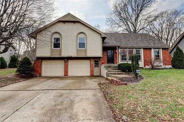1st image of 3506 NW Lake Dr