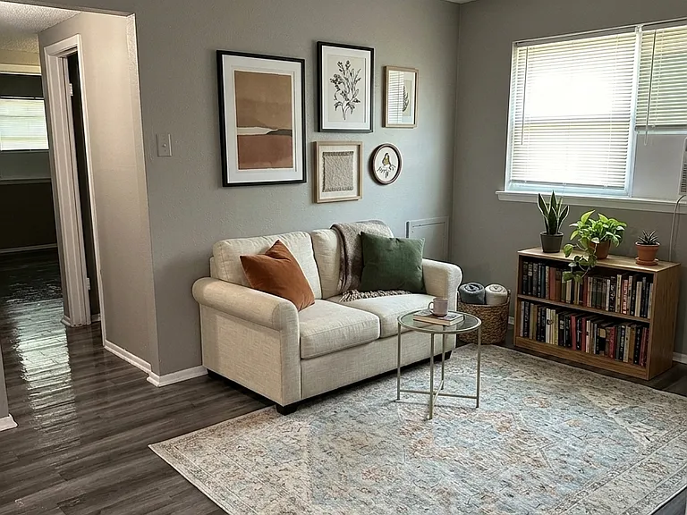 724 Ann Ave #206 — Photo 2