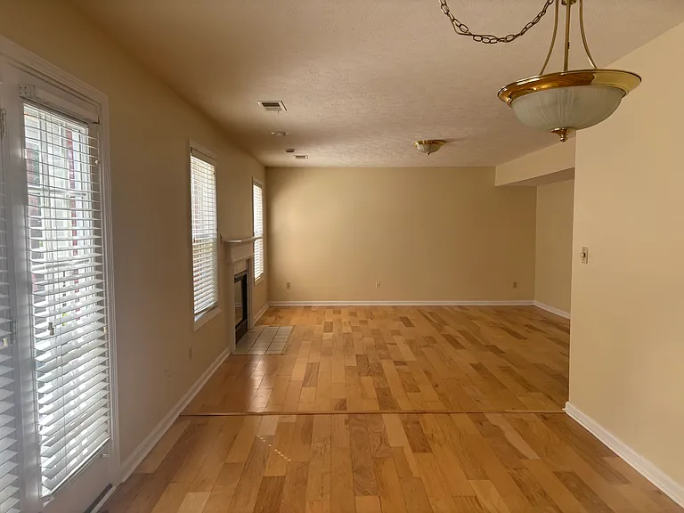 1116 Benjamin Ln — Photo 7