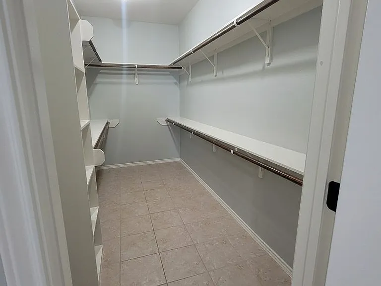 Classic 4 Apartments — Photo 5