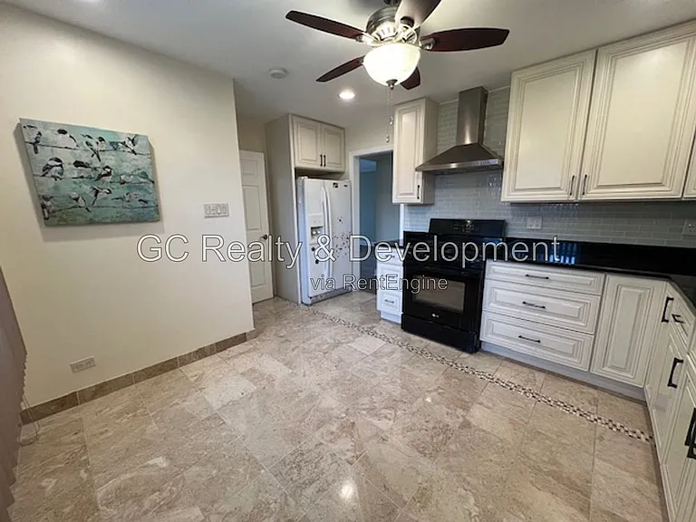 7613 N Harlem Ave — Photo 12