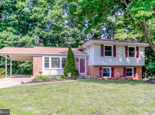 12322 Oakwood Dr, Woodbridge, VA