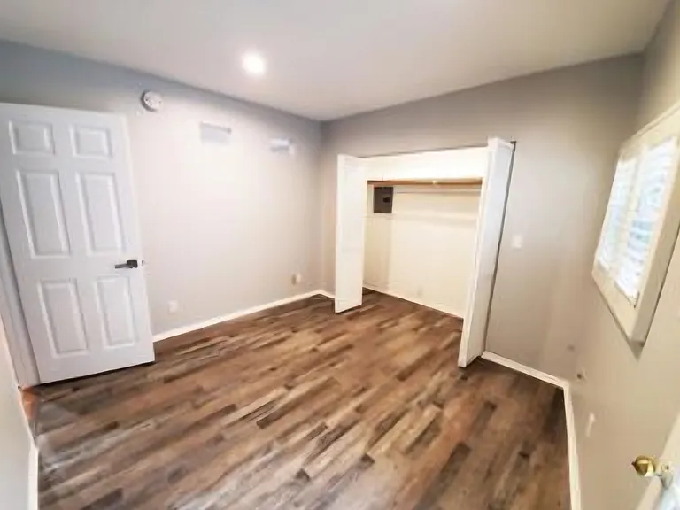 533 Sturtevant Dr #1/2 — Photo 15