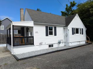 215 Fox Ter, Somers Point, NJ 08244