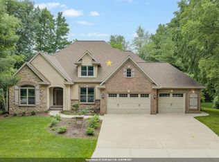 2919 Shelter Creek Ct, Green Bay, WI 54313