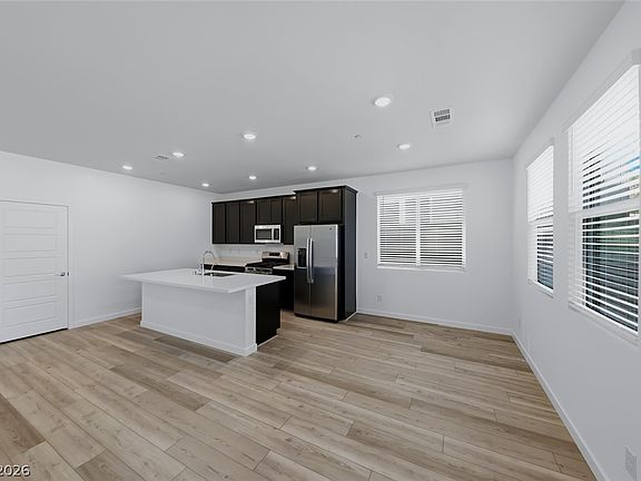 5th image of 1752 Strada Nathan