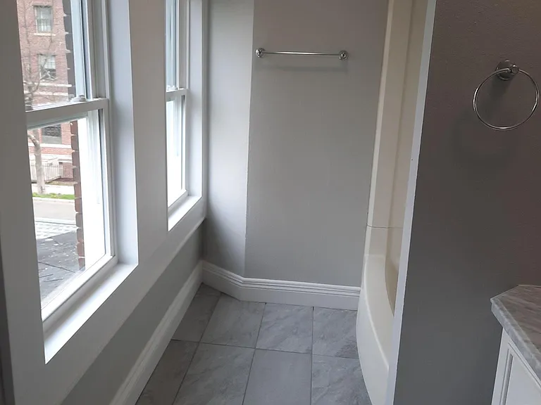 177-179 Davenport Ave #2 — Photo 10