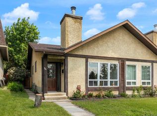 26 SW Edgewood Dr NW, Calgary, AB T3A2T4