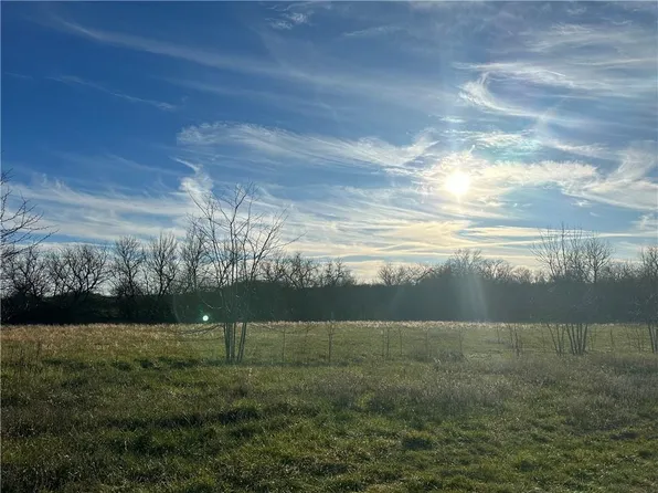 28712 E 230th St, Pleasant Hill, MO 64080