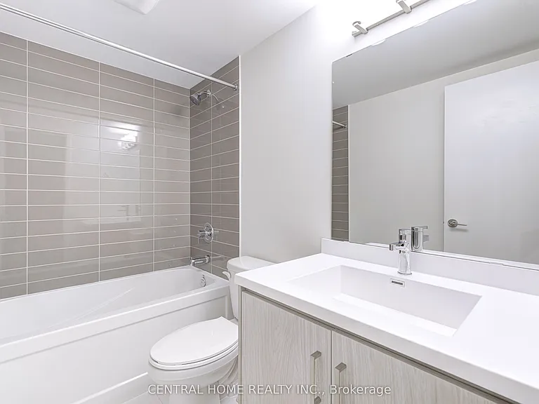 130 Honeycrisp Cres #Townhouse 312 — Photo 16
