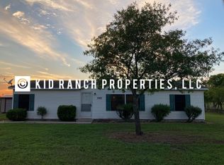 142 Kid Ranch Ln, San Marcos, TX 78666
