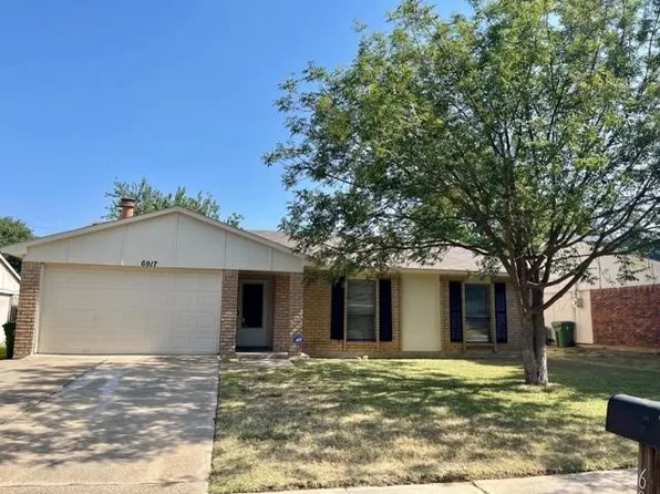 6917 Glenwood Dr, North Richland Hills, TX 76182