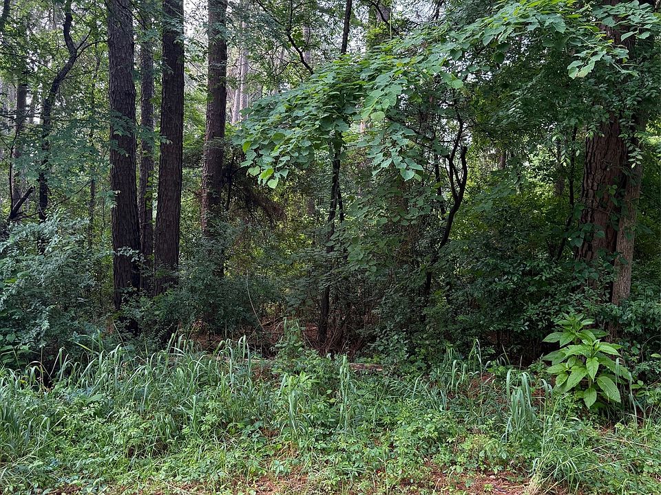 2nd image of 23575 Three Points Dr