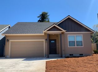 2791 Pheasant Blvd, Springfield, OR 97477