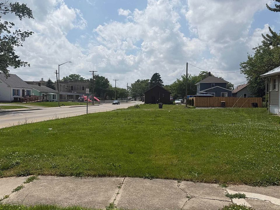 1st image of 3422 Central Dr