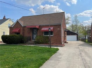 1231 Churchill Rd, Lyndhurst, OH 44124
