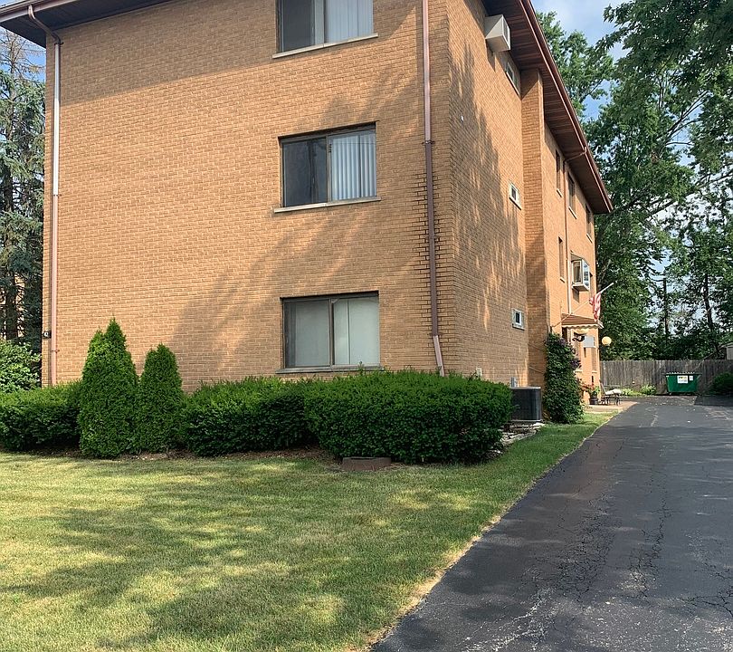 1st image of 42 E 58th St APT 2S