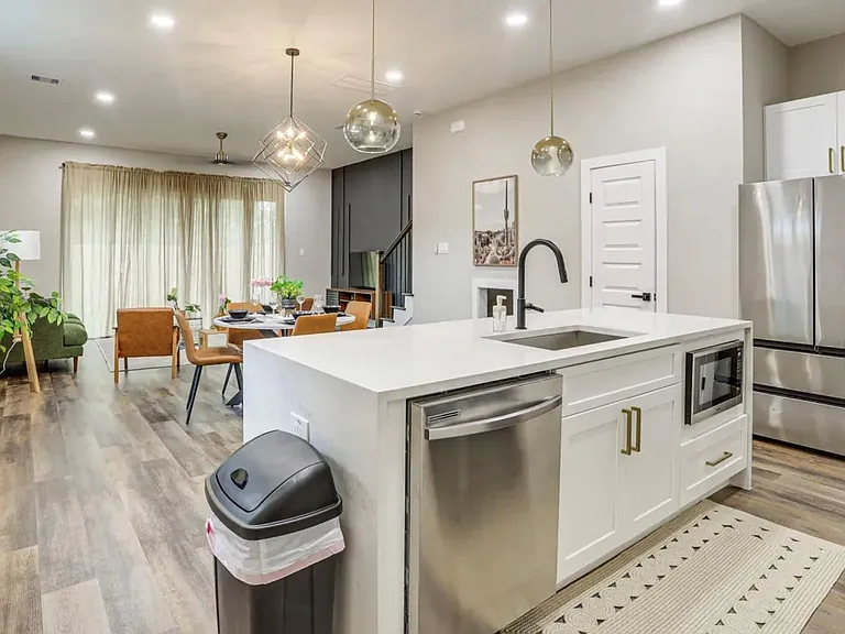 3727 Dreyfus St — Photo 9