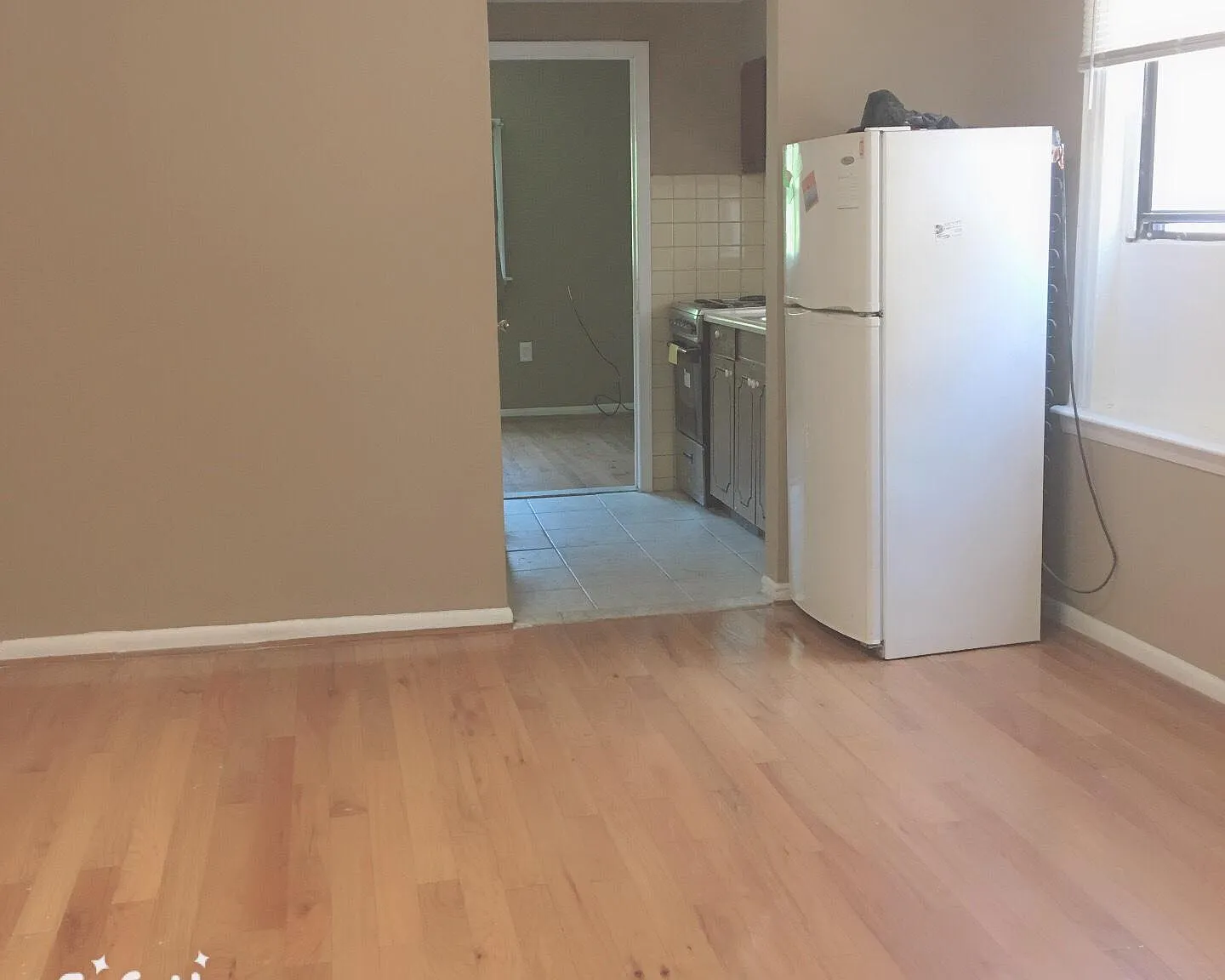 1521 Spring Garden St — Photo 3
