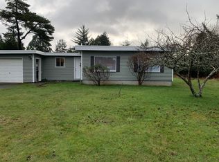 475 Lexington Ave SE, Bandon, OR 97411