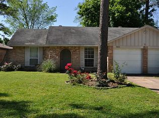 7615 Breezeway St, Houston, TX 77040