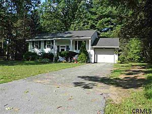 2nd image of 5 Hathorn Blvd