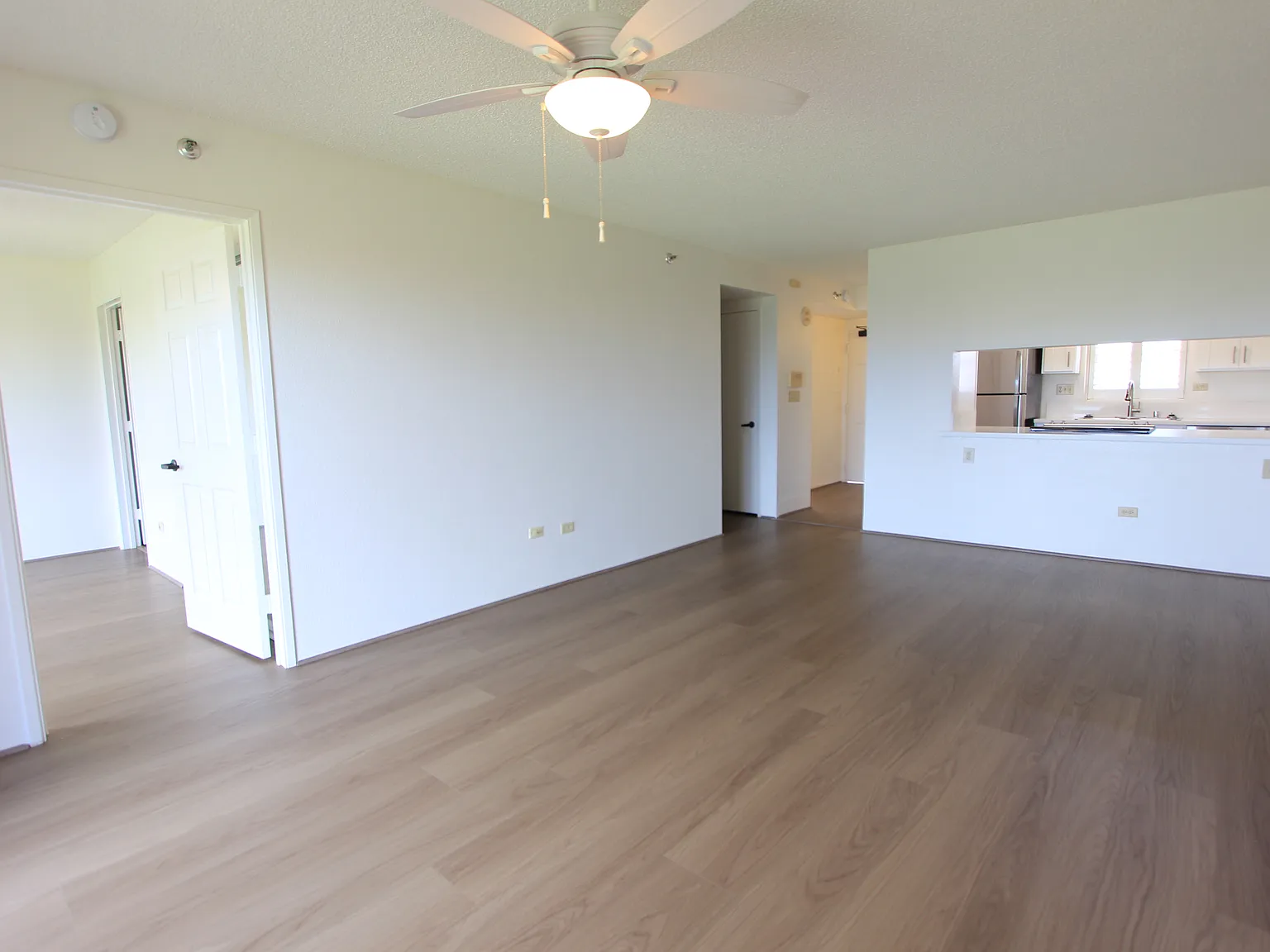 2 bed, 823 sqft, $2,900 — Photo 1