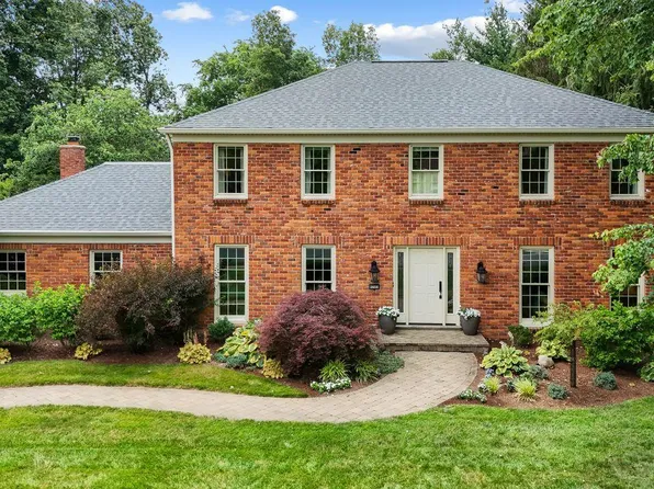 8203 Millview Dr, Cincinnati, OH 45249