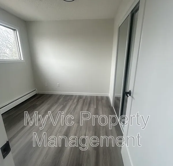 11919 101st St NW — Photo 6
