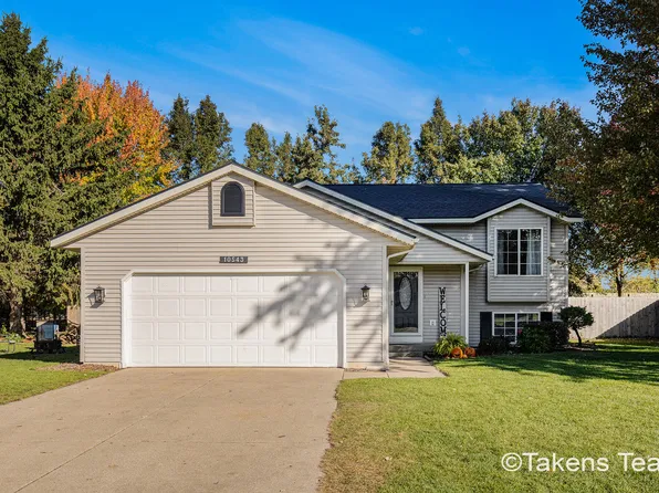 10543 Northfield Dr, Zeeland, MI 49464