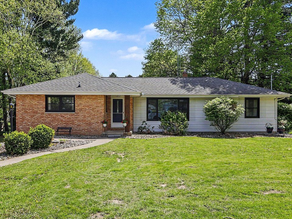 1st image of 1203 Verona Rd